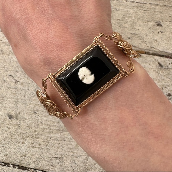 Vintage Jewelry - Antique Edwardian Era Gold Color Wire Work Black Cameo Bracelet